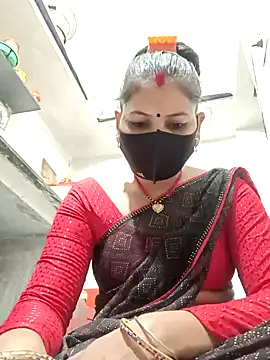 Snapshot of Riyaa-Devi chatting on January 10, 5:45 pm Riyaa-Devi online show from January 10, 5:45 pm