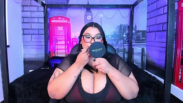 Snapshot of tifanny_bigboobs11 chatting on May 11, 11:38 am tifanny bigboobs11 online show from May 11, 11:38 am