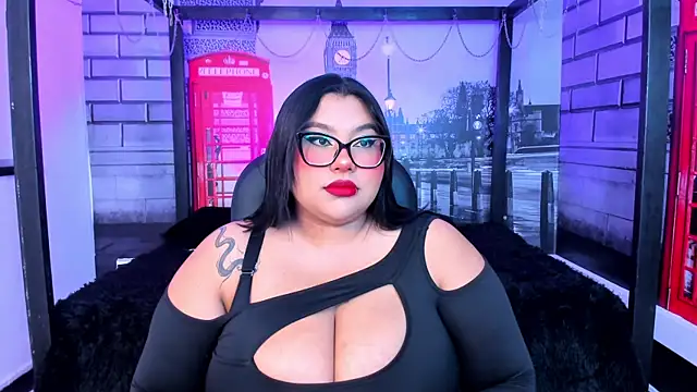 Snapshot of tifanny_bigboobs11 chatting on May 12, 11:51 am tifanny bigboobs11 online show from May 12, 11:51 am