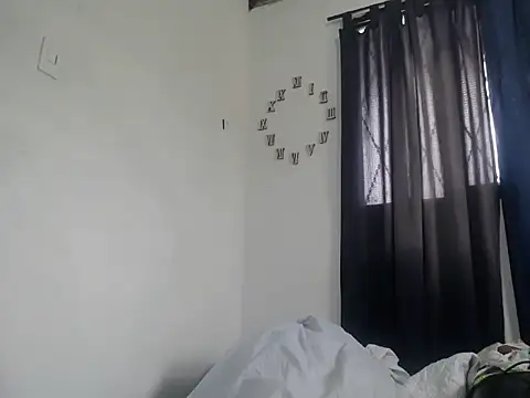 Analbigholes online show from November 1, 5:04 pm