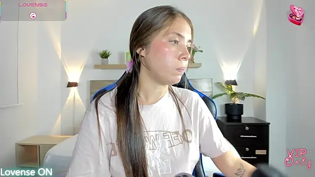 nataly rodri online show from January 11, 2:05 am