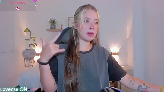 Snapshot of nataly_rodri chatting on July 5, 1:56 am nataly rodri online show from July 5, 1:56 am