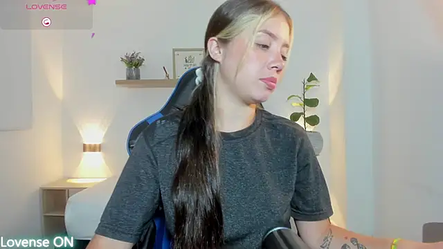 Snapshot of nataly_rodri chatting on July 14, 1:30 am nataly rodri online show from July 14, 1:30 am