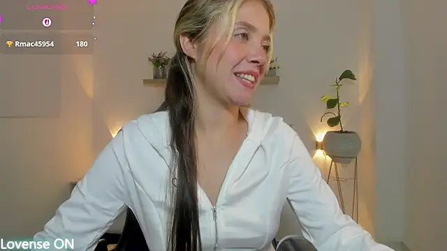 Snapshot of nataly_rodri chatting on July 28, 8:52 pm nataly rodri online show from July 28, 8:52 pm