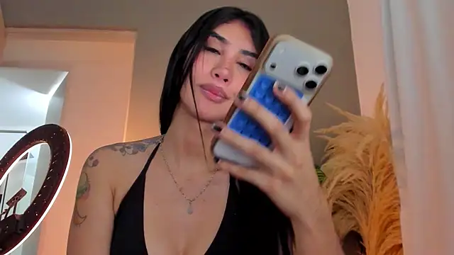 Snapshot of GarciaMilu chatting on May 26, 2:07 am GarciaMilu online show from May 26, 2:07 am