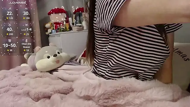 Snapshot of Viktoriiya_bald chatting on January 11, 12:37 am Viktoriiya bald online show from January 11, 12:37 am