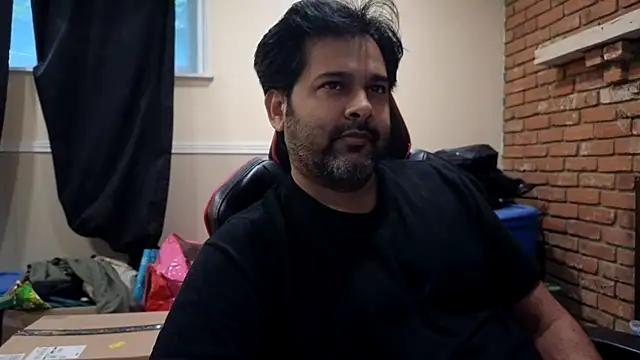 Snapshot of Sakhtlaundaz chatting on July 26, 1:07 pm Sakhtlaundaz online show from July 26, 1:07 pm