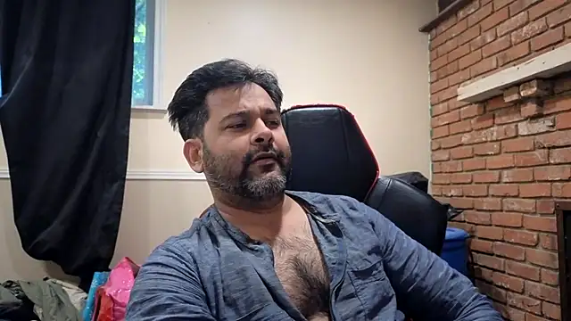Snapshot of Sakhtlaundaz chatting on July 30, 12:04 pm Sakhtlaundaz online show from July 30, 12:04 pm
