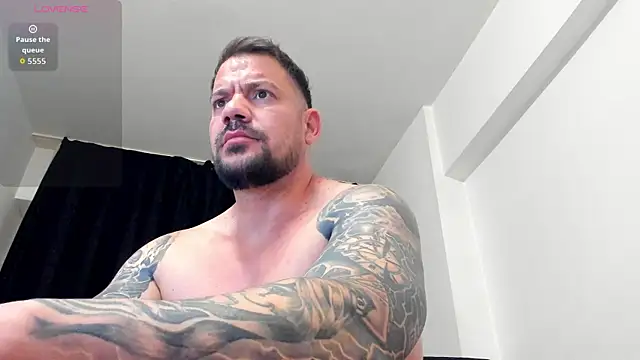 Snapshot of musclemonster31 chatting on July 14, 7:24 am musclemonster31 online show from July 14, 7:24 am