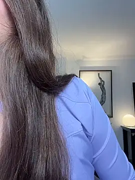 Snapshot of AmelieLaurent_ chatting on April 27, 4:05 pm AmelieLaurent online show from April 27, 4:05 pm