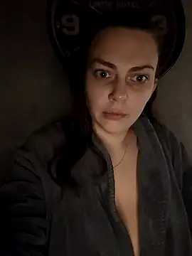 LEAsquirt91 online show from February 13, 4:54 am