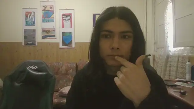 calliemaggotbone online show from November 16, 1:28 pm