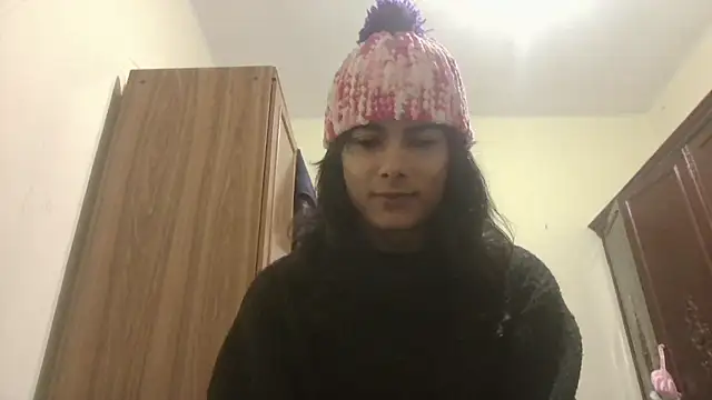 calliemaggotbone online show from January 11, 6:02 pm