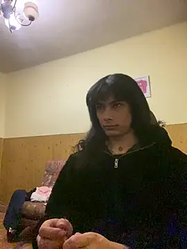 calliemaggotbone online show from March 29, 4:12 am