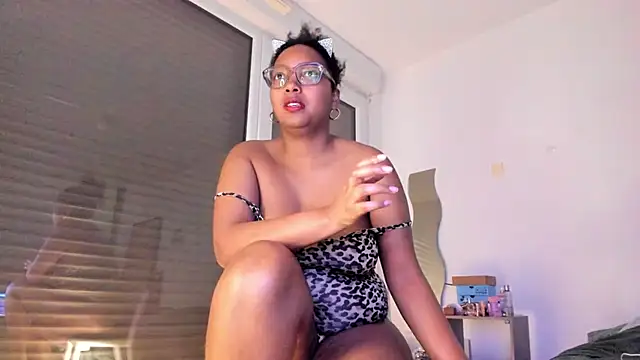 lissajoness online show from February 2, 11:09 am