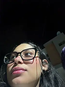 Snapshot of Cuteprincess21 chatting on May 23, 2:28 am Cuteprincess21 online show from May 23, 2:28 am