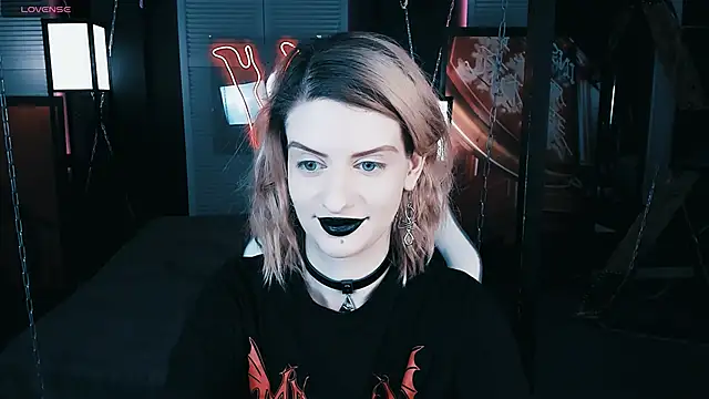 Snapshot of Noah_ElmerX chatting on January 2, 7:07 pm Noah ElmerX online show from January 2, 7:07 pm