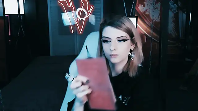 Snapshot of Noah_ElmerX chatting on January 7, 7:17 pm Noah ElmerX online show from January 7, 7:17 pm