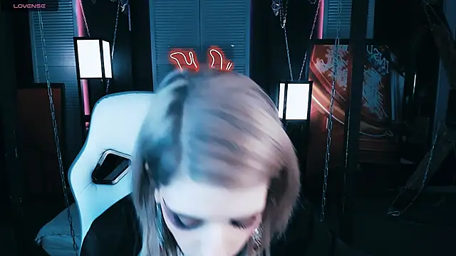 Snapshot of Noah_ElmerX chatting on February 6, 11:26 pm Noah ElmerX online show from February 6, 11:26 pm