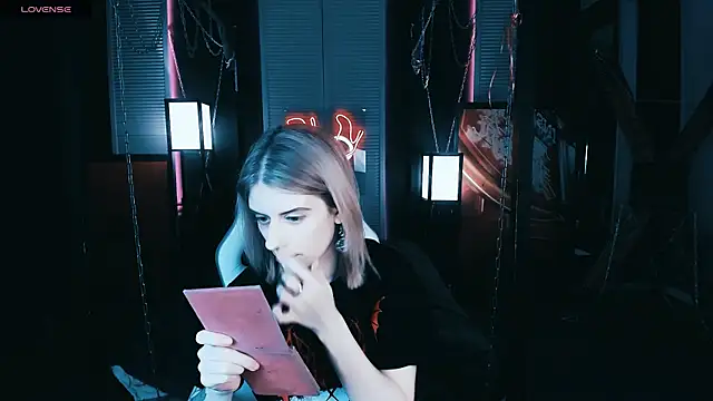 Snapshot of Noah_ElmerX chatting on February 15, 7:28 pm Noah ElmerX online show from February 15, 7:28 pm