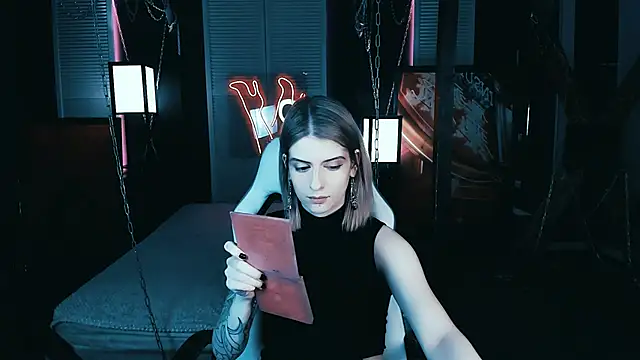 Snapshot of Noah_ElmerX chatting on February 25, 5:04 pm Noah ElmerX online show from February 25, 5:04 pm