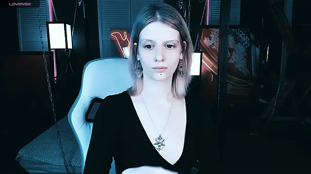 Snapshot of Noah_ElmerX chatting on March 3, 4:35 pm Noah ElmerX online show from March 3, 4:35 pm