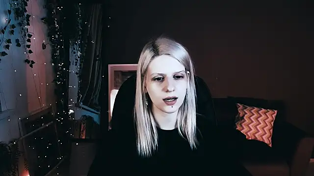 Snapshot of Noah_ElmerX chatting on September 27, 4:23 pm Noah ElmerX online show from September 27, 4:23 pm