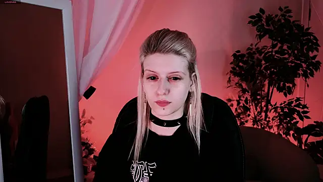 Snapshot of Noah_ElmerX chatting on October 7, 10:07 pm Noah ElmerX online show from October 7, 10:07 pm