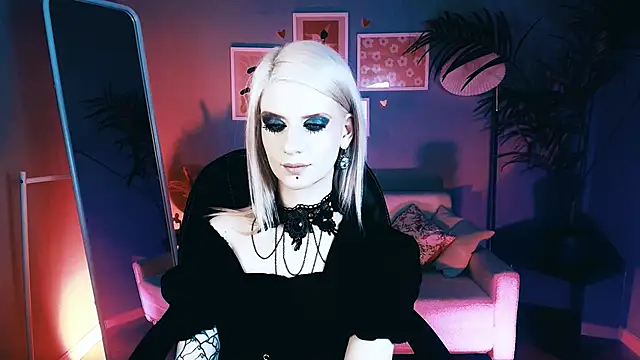 Snapshot of Noah_ElmerX chatting on October 18, 2:29 pm Noah ElmerX online show from October 18, 2:29 pm