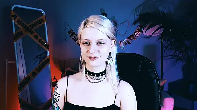 Snapshot of Noah_ElmerX chatting on October 27, 5:17 pm Noah ElmerX online show from October 27, 5:17 pm