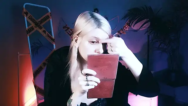 Snapshot of Noah_ElmerX chatting on November 1, 9:28 pm Noah ElmerX online show from November 1, 9:28 pm