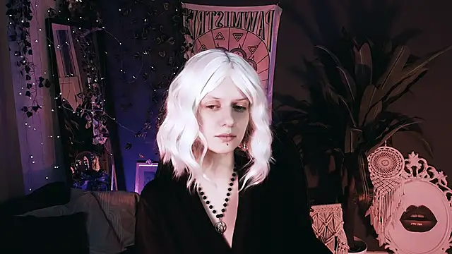 Snapshot of Noah_ElmerX chatting on November 18, 4:33 pm Noah ElmerX online show from November 18, 4:33 pm