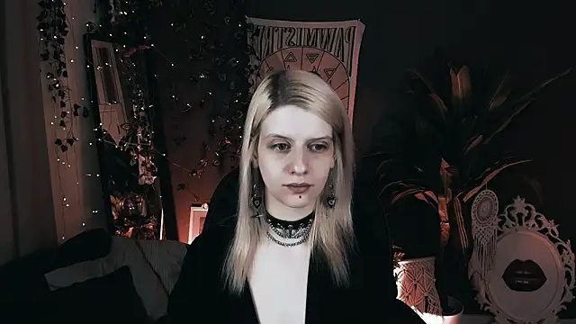 Snapshot of Noah_ElmerX chatting on November 20, 1:33 pm Noah ElmerX online show from November 20, 1:33 pm