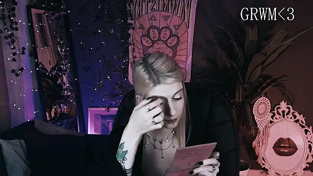 Snapshot of Noah_ElmerX chatting on January 10, 5:37 pm Noah ElmerX online show from January 10, 5:37 pm