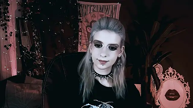 Snapshot of Noah_ElmerX chatting on February 18, 8:16 pm Noah ElmerX online show from February 18, 8:16 pm