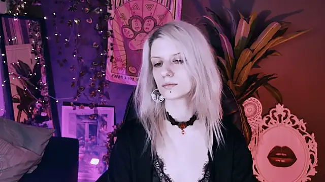 Snapshot of Noah_ElmerX chatting on March 25, 1:28 pm Noah ElmerX online show from March 25, 1:28 pm