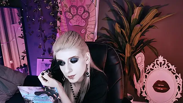 Snapshot of Noah_ElmerX chatting on May 15, 5:09 pm Noah ElmerX online show from May 15, 5:09 pm
