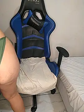 Rafaelayamazaki online show from March 27, 9:58 pm