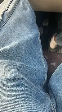 Snapshot of Big_harddick chatting on December 3, 10:28 am Big harddick online show from December 3, 10:28 am