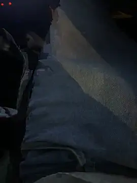 Snapshot of Big_harddick chatting on October 31, 12:44 am Big harddick online show from October 31, 12:44 am