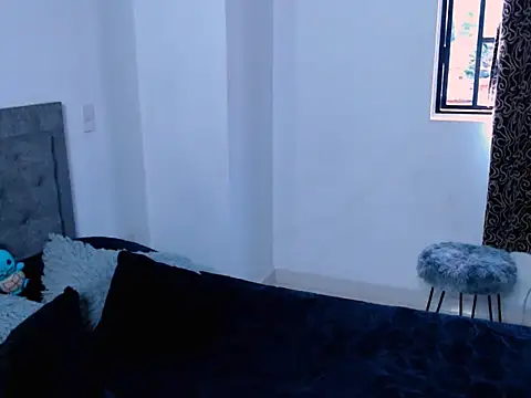 Snapshot of diana__34 chatting on May 31, 10:55 pm diana 34 online show from May 31, 10:55 pm