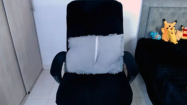 Snapshot of diana__34 chatting on July 2, 1:27 am diana 34 online show from July 2, 1:27 am