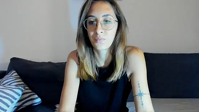 Snapshot of DesireMore90 chatting on September 23, 8:45 pm DesireMore90 online show from September 23, 8:45 pm