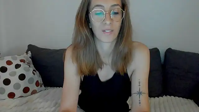 Snapshot of DesireMore90 chatting on June 15, 4:20 pm DesireMore90 online show from June 15, 4:20 pm