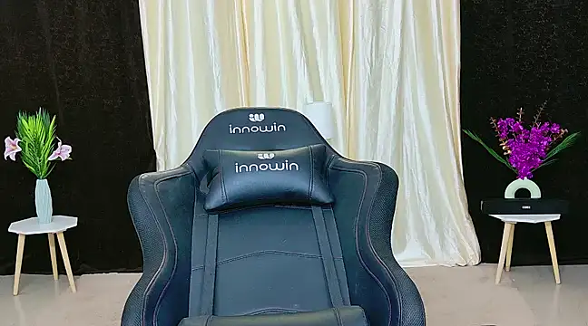 Snapshot of GODDESS_SHANAYA chatting on February 21, 3:34 am GODDESS SHANAYA online show from February 21, 3:34 am