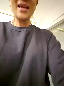 Snapshot of Allana_Squirt chatting on February 2, 8:19 pm Allana Squirt online show from February 2, 8:19 pm