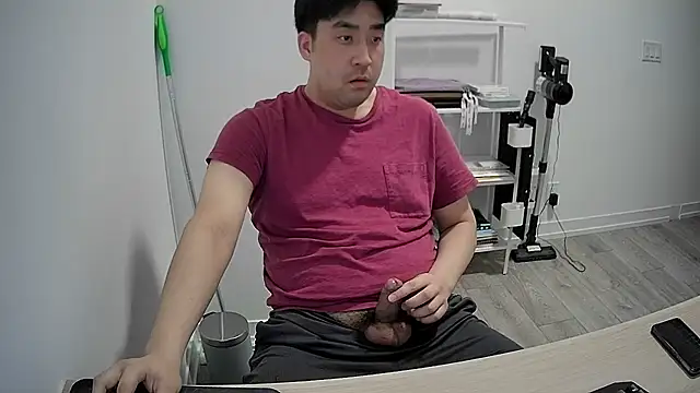 Koreanboy171 online show from April 15, 12:06 am
