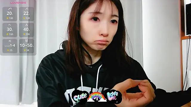 Love me Eri  online show from November 10, 1:04 am