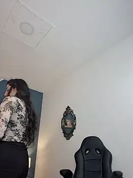 Ellie Jhonson   online show from September 30, 10:26 pm