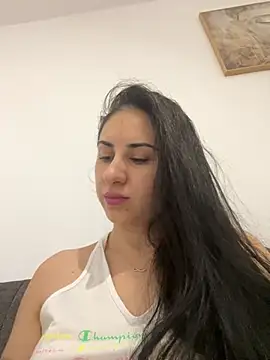 JenniferEdith online show from December 7, 8:00 am